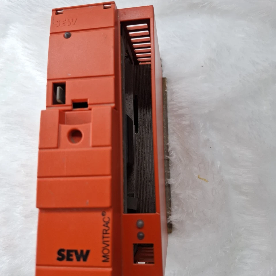 FOR PARTS/SCRAP SEW EURODRIVE MC07B0008-5A3-4 00/DFP21B/FSC11B